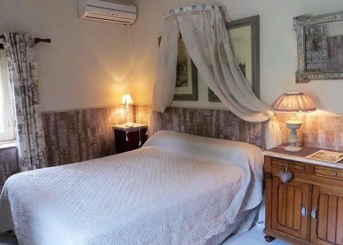 Aux Trois Fontaines Eynesse